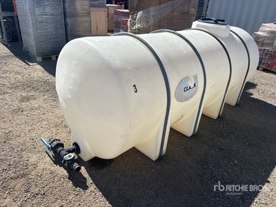 1025 gal Poly タンク