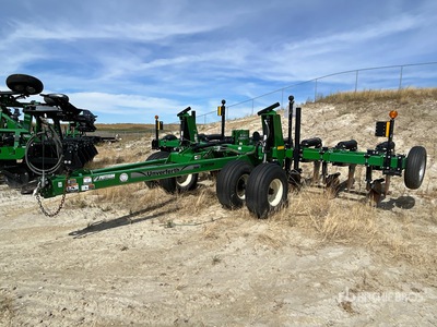 2023 Unverferth 122 20 ft 8 Shank Ripper de disco
