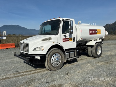 2017 Freightliner M2 106 4x2 Wassertank-Lkw
