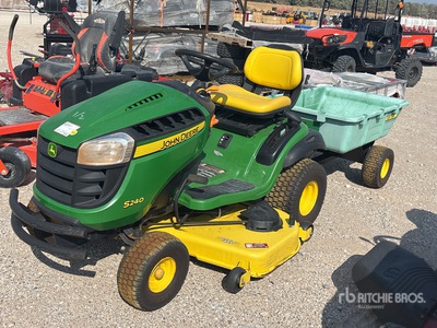 2020 John Deere S240 Ride-On Grasmaaier