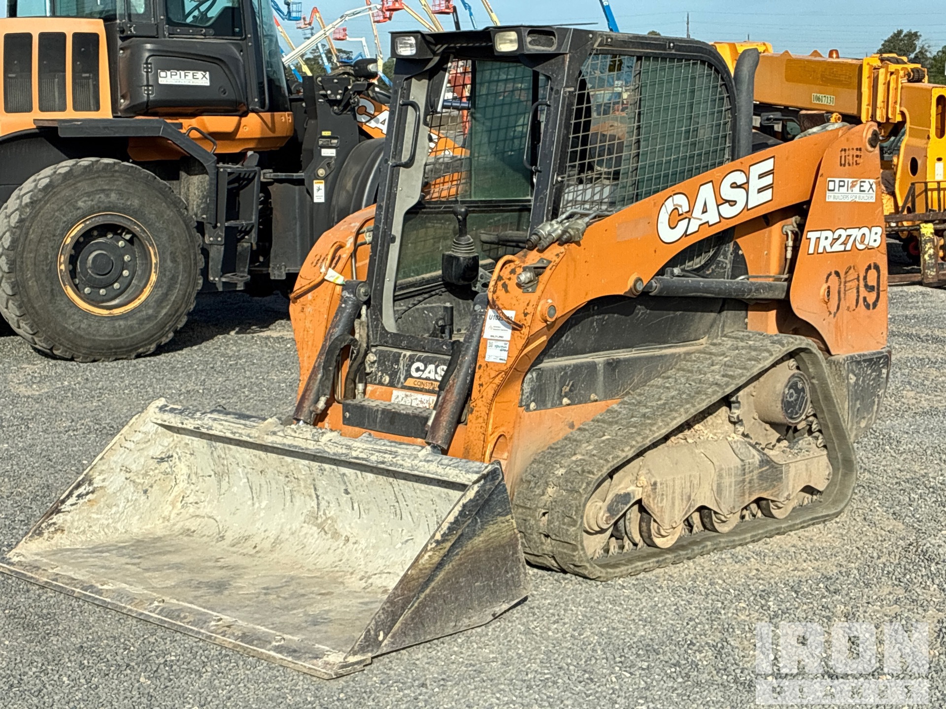 2021 (unverified) Case TR270 Two-Speed Chargeuse sur rails compacte