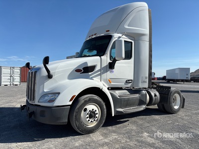 2018 Peterbilt 579 4x2 S/A Day Cab Truck Tractor