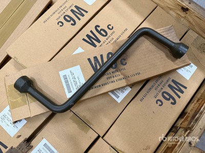 Lot of (386) MUTT Wheel Nut Socket Wrench