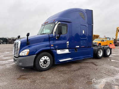 2018 Freightliner Cascadia 125 6x4 3- Achs Sattelzugmaschine mit Schlafkabine