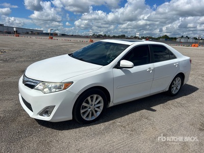 2013 Toyota Camry XLE Auto