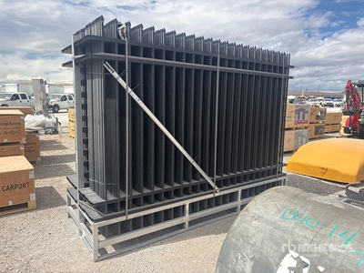 9 ft 9 in x 70 in Powder Coated Clôture (Unused)
