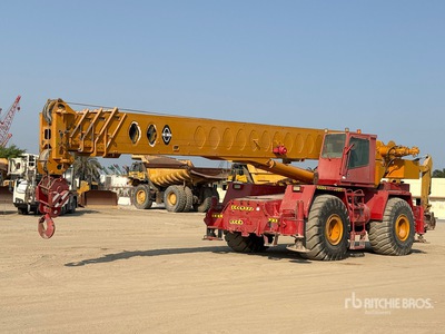 1999 Link-Belt RTC-8075 4x4x4 Grue pour terrain accidenté