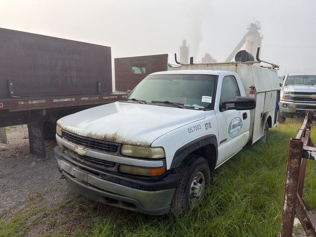2002 Chevrolet 2500 4x2 Utility Truck