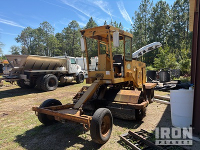 1999 Rosco RB48 Self-Propelled Broom