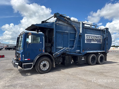 2001 Mack MR690S 6x4 Müllabfuhrwagen