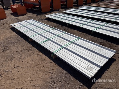 Quantity of (50) Kit Containers Steel Panels 12 Materiale edile