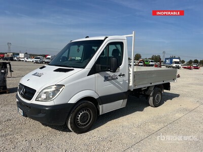 Mercedes-Benz Sprinter 211 Cdi Flatbed Truck (Inoperable)