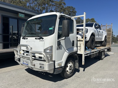 2008 Isuzu FRR500 4x2 Flatbed Truck