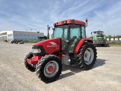 2004 McCormick CX105 4WD Tractor Agrícola