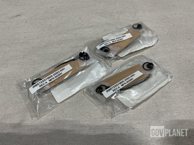 (22) DRS Tactical Systems 9800-20502-0001 Access Covers