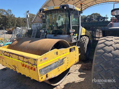 2017 Dynapac CA3500D Smooth Drum Compactor