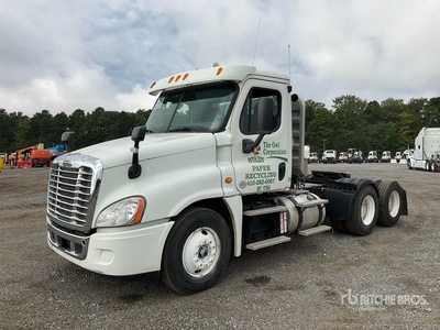 2013 Freightliner Cascadia 125 6x4 Cabeza Tractora Cabina Corta