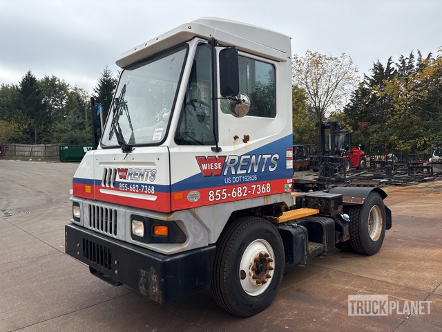 2018 Kalmar-Ottawa T2 4x2 Spotter Truck