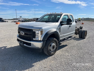 2019 Ford F-550 XL 4x4 Extended Cab Kabina i podwozie