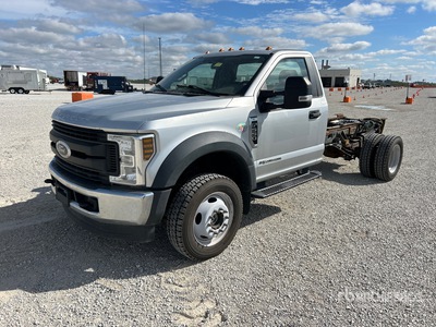 2018 Ford F-550 XL 4x4 Cabine et châssis