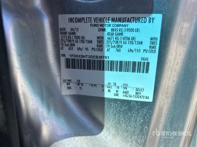 2013 Ford F-550 4x4 Extended Cab Kabina i podwozie