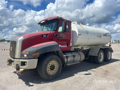2012 Cat CT660S 4000 gal 6x4 Water Truck