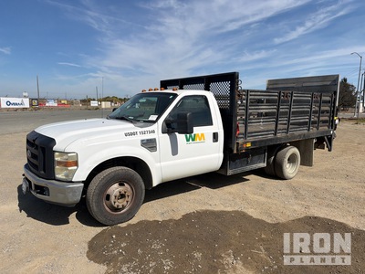 2008 Ford F-350 XL 4x2 شاحنة مسطحة
