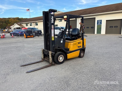 1990 Yale GLP030 3000 lb Forklift
