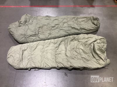 (35) Sleeping Bags