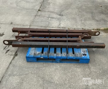(4) Heavy Duty Tow Bars Varios, Equipo de campo
