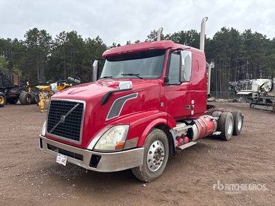 2013 Volvo VNL 6x4 T/A Sleeper Truck Tractor