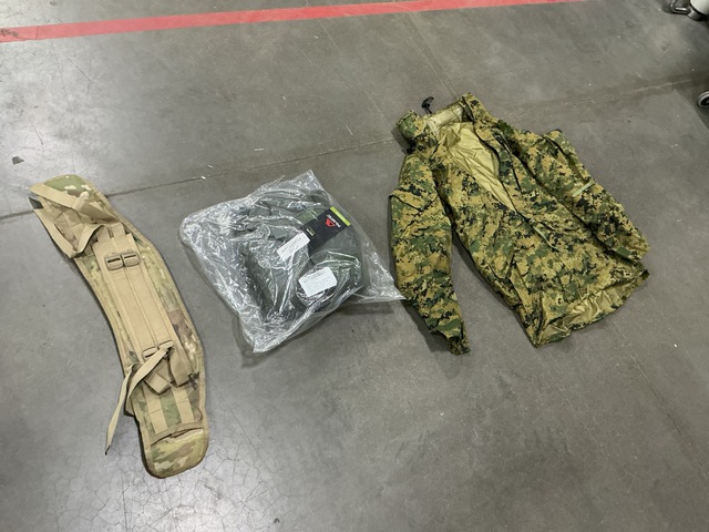 (4) Flyer&rsquo;s Jacket Liners, (20) Camouflage Parkas & Assorted Items