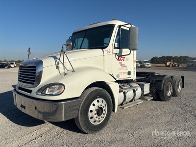 2009 Freightliner Columbia 120 6x4 Ciągnik siodłowy T/A z kabiną dzienną