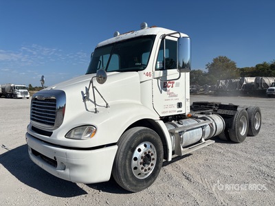 2009 Freightliner Columbia 112 6x4 Ciągnik siodłowy T/A z kabiną dzienną