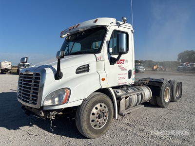 2015 Freightliner Cascadia 113 6x4 Cabeza Tractora Cabina Corta