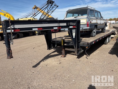 2005 Titan 24 gooseneck Equipment Trailer