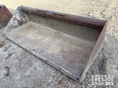 Bobcat 72 in General Purpose Skid Steer Bucket