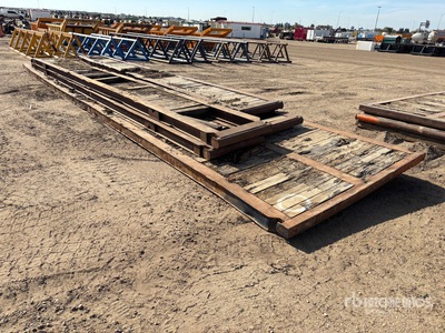 Quantity of (5) Rig Tapis