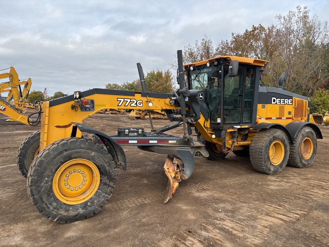 2018 John Deere 772G AWD Motor Grader