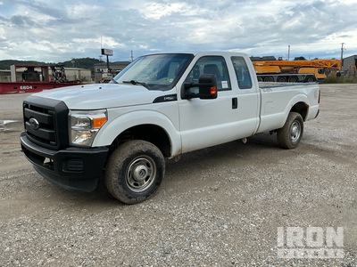 2013 Ford F-250 XL 4x4 Extended Cab Pickup