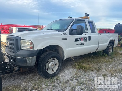 2007 Ford F-250 XL 4x4 Extended Cab Pickup
