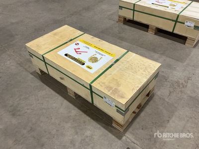 Quantity of (5) 2026 EMC LB9200 9200 lb Ratchet Binders and (10) G70 3/8 in x 20 ft Transport Chains (Unused)