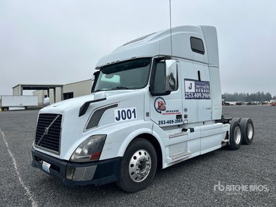 2015 Volvo VNL 6x4 Ciągnik siodłowy T/A z kabiną sypialną