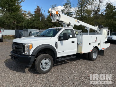 2018 Altec AT200A 30.6 ft on 2017 Ford F-450 XL 4x2 Bucket Truck