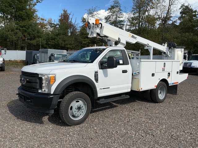 2018 Altec AT200A 30.6 ft on 2017 Ford F-450 XL 4x2 Bucket Truck