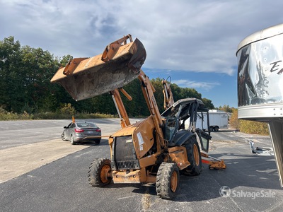 Case 580L 4x4 を見 Backhoe Loader (Inoperable)