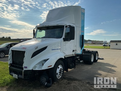 2020 Volvo VNL64T300 CNG 6x4 Day Cab Truck Tractor (Inoperable)