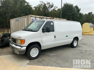 2007 Ford E-150 4x2 Cargo van Van Truck