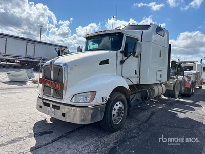 2013 Kenworth T660 Tracteur Routier Couchette