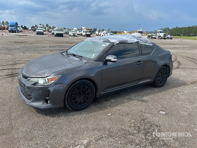 2015 Scion TC Automobile